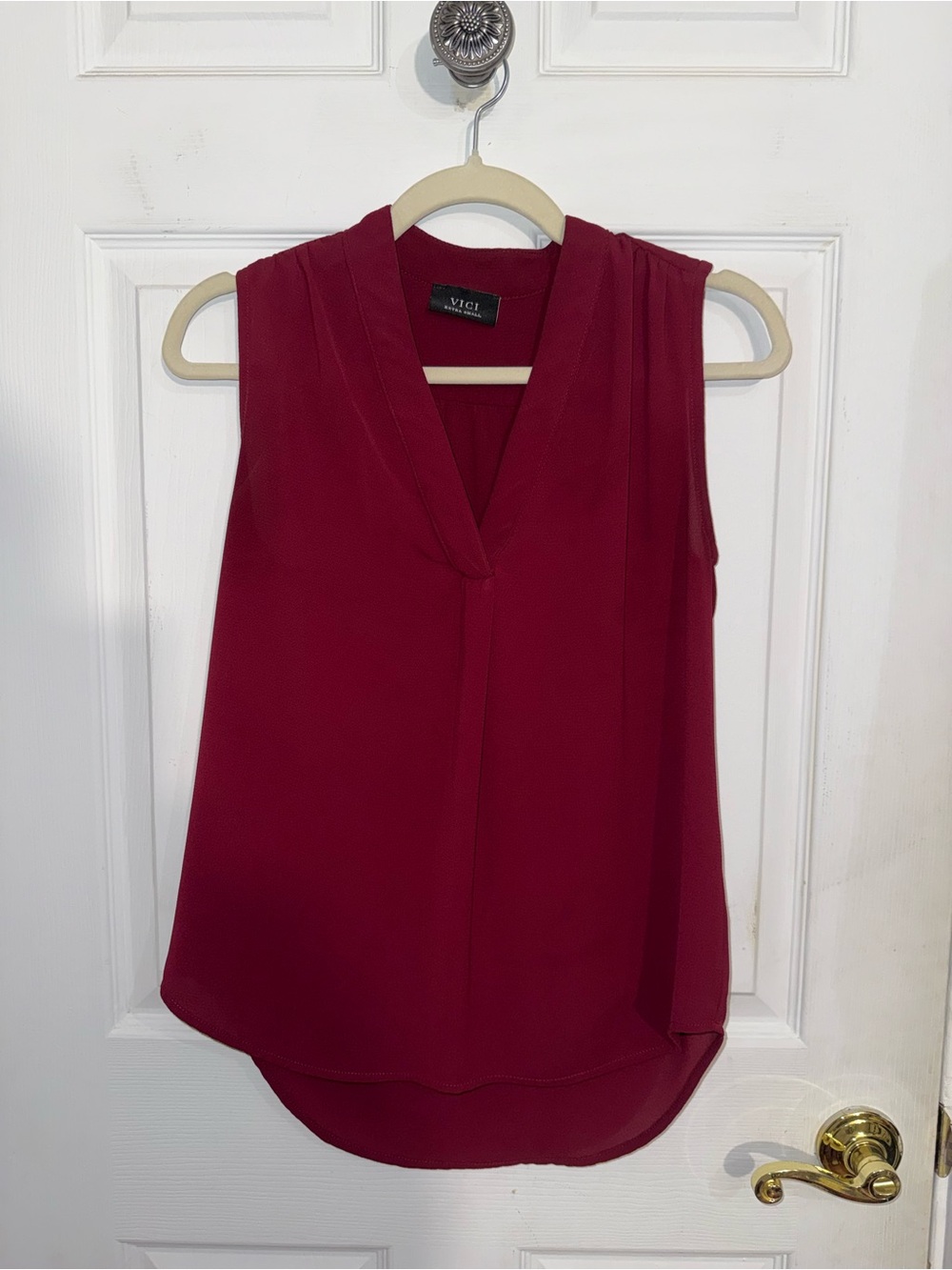 VICI Burgundy Sleeveless V-Neck Blouse XS